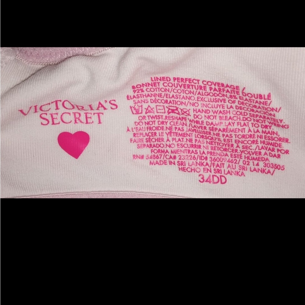 Victoria’s Secret classic color bra 34 DD or 34 E.
